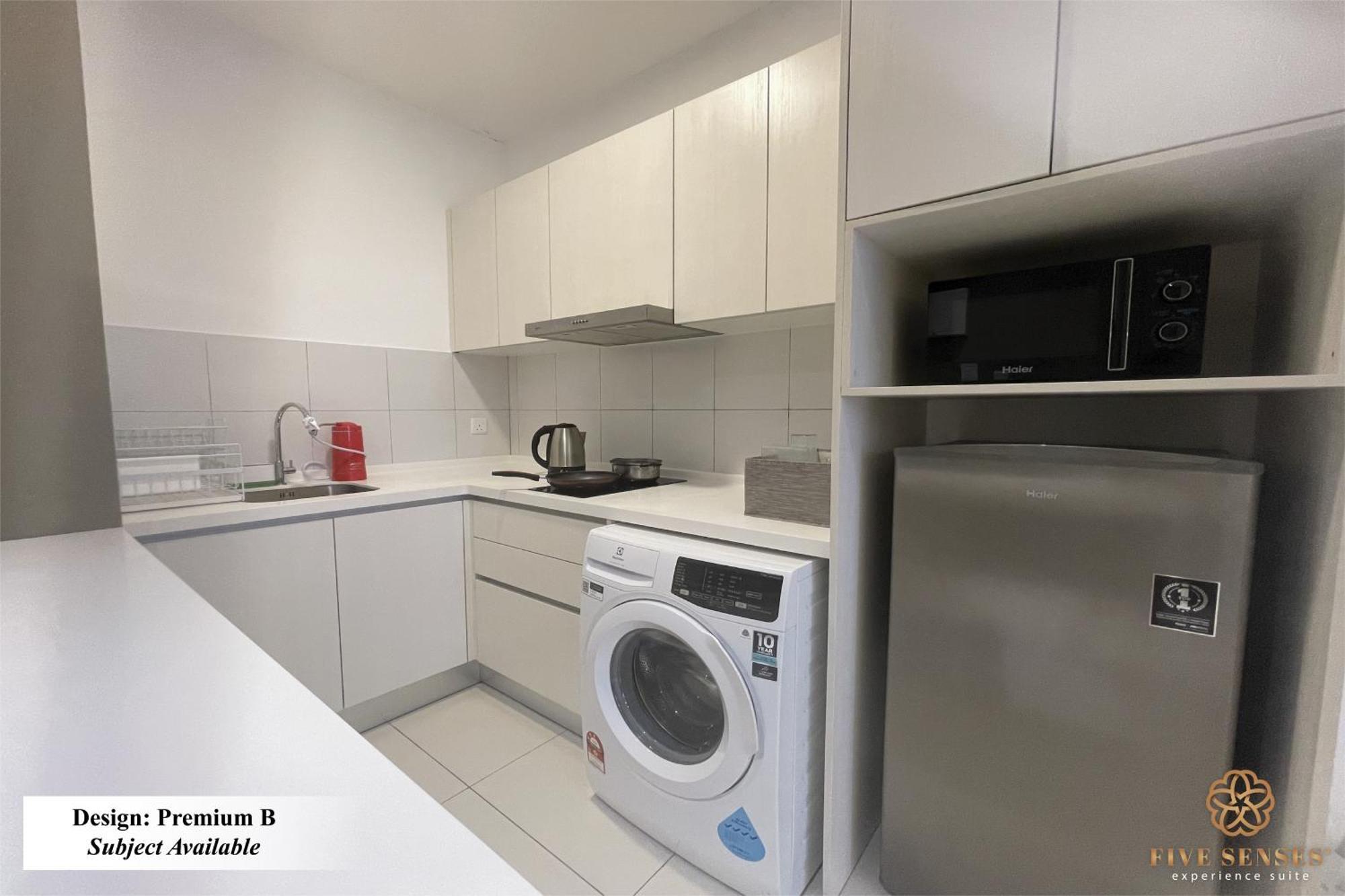 Chambers By Roam Apartment